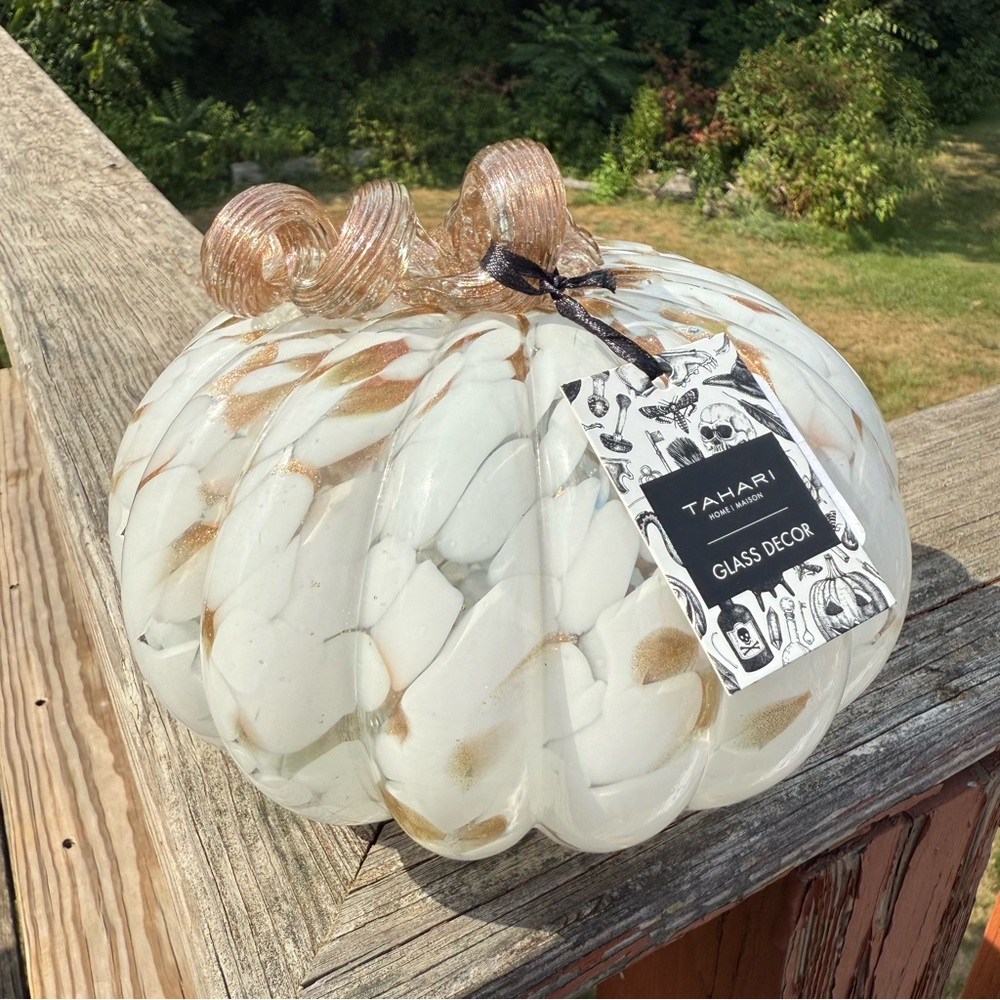 NEW Tahari Gold White Spotted Speckled Handblown Glass Pumpkin Decor 6”